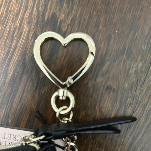 VICTORIA SECRET COIN PURSE - Picture 5 of 6